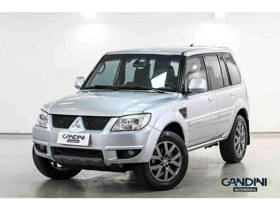 MITSUBISHI PAJERO TR4 2.0 4X2 16V 140CV FLEX 4P AUTOMÁTICO MITSUBISHI PAJERO TR4 2.0 4X2 16V 140CV FLEX 4P AUTOMÁTICO